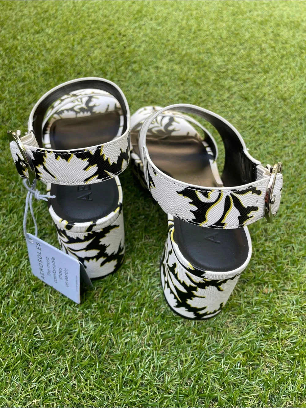 Aerosoles Shoes Camera Floral Strap Sandals Size 7.5